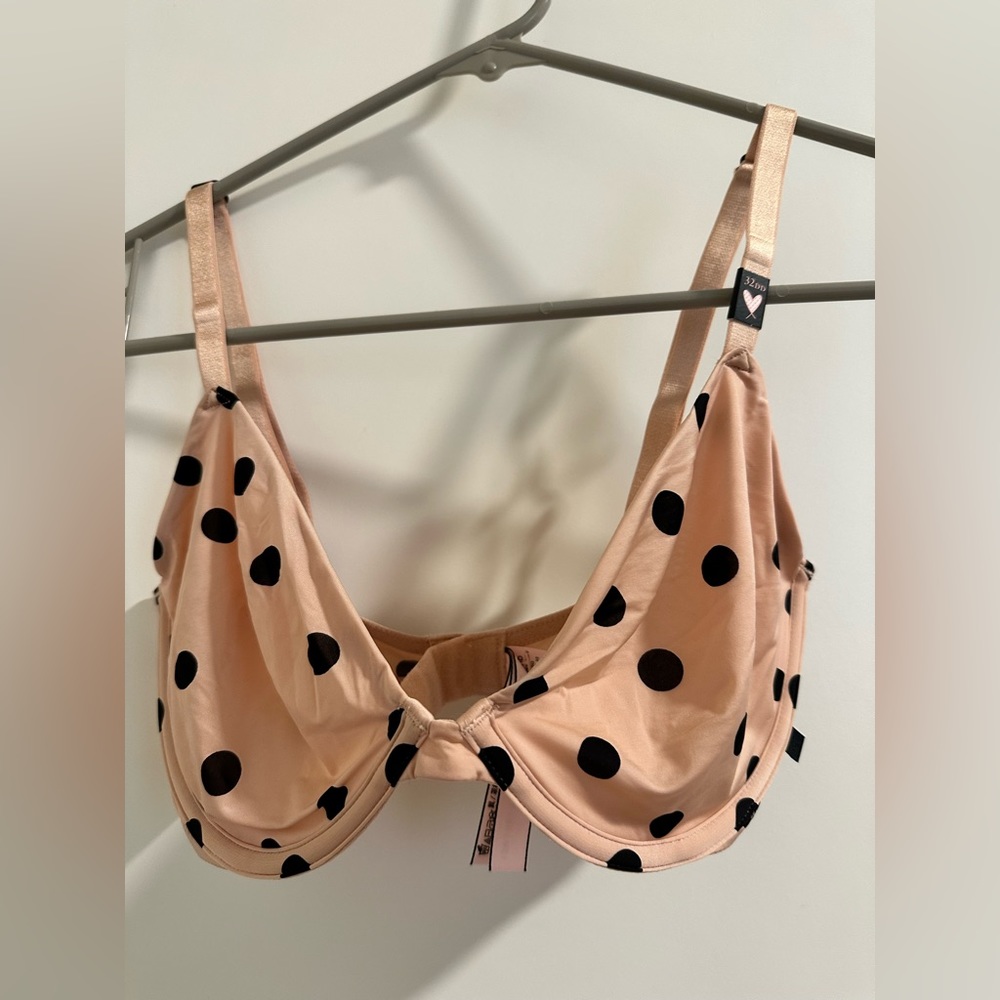 Victoria’s Secret bra